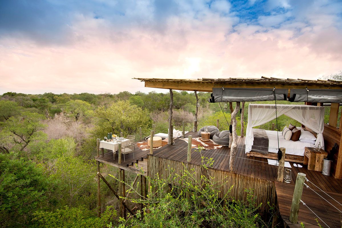 Treehouse Romantic Getaway